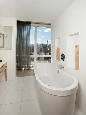 Sold by Sotheby's International Realty | media 20