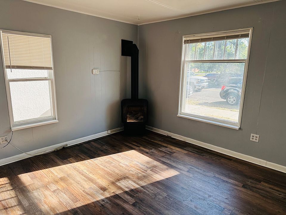 1st image of 207 N 23rd St APT 1