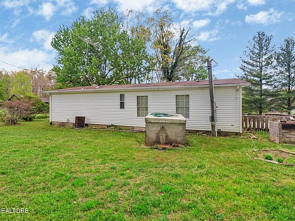5th image of 1243 Franklin Loop