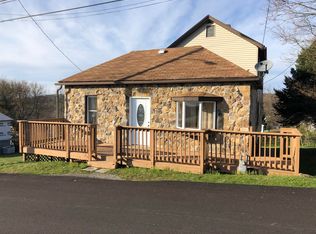 15 Eagle St, Republic, PA
