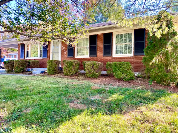 6206 Hillcrest Ct, Crestwood, KY 40014