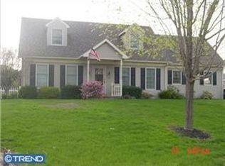 101 Omega Cir, Wernersville, PA 19565
