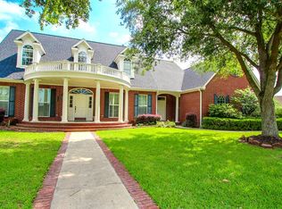 1322 Russell Ave, Port Neches, TX 77651