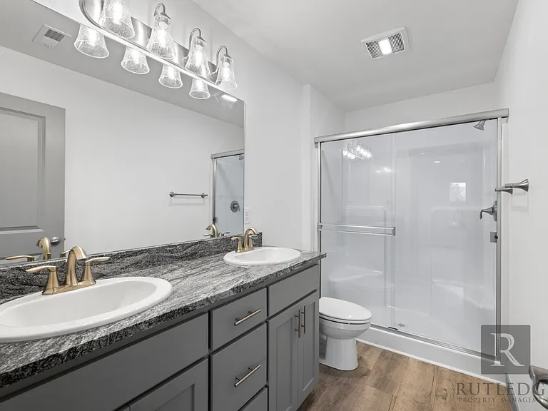 347 Lozier Ln — Photo 13