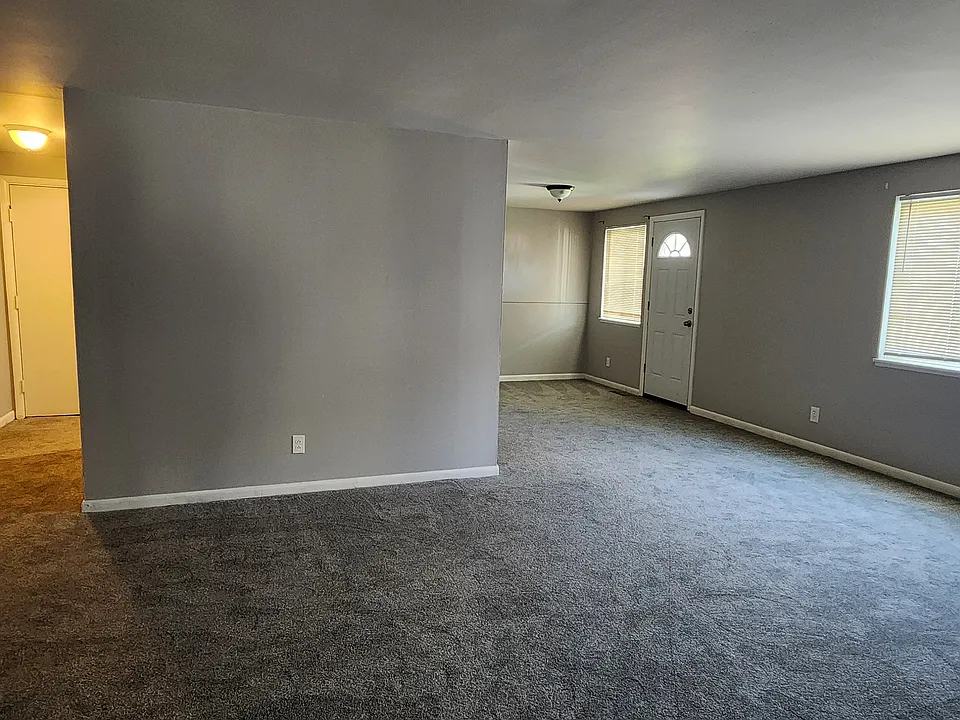 103 Denrose Dr
