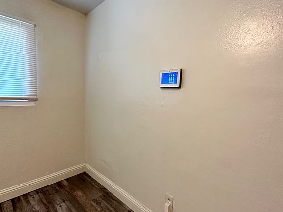 Unit Photo