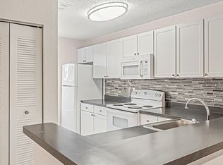 Sabal Palm at Lake Buena Vista Apartment Homes, Orlando, FL 32821