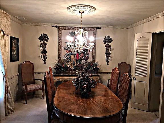 5th image of 1817 Elmwood Dr