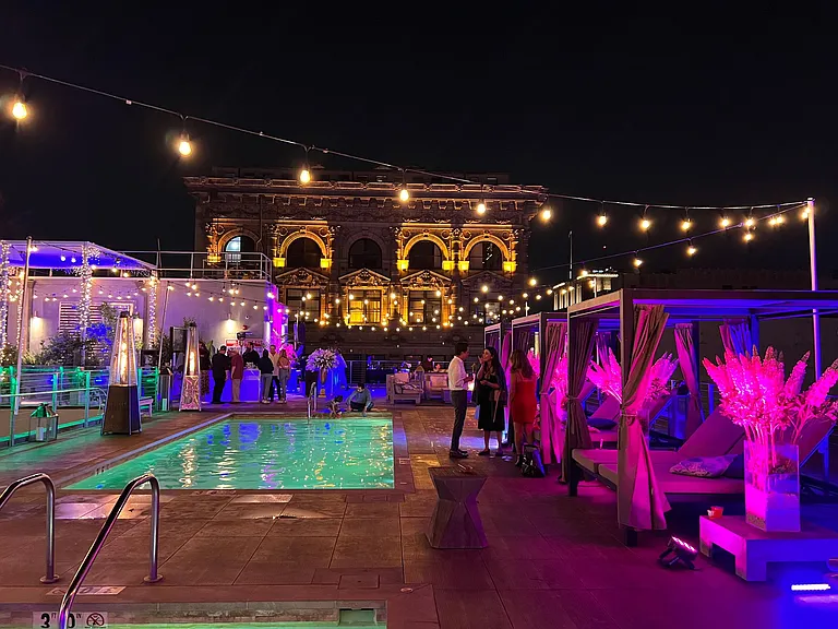 HWH Luxury Living — Photo 14