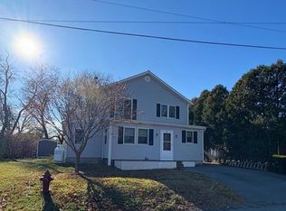 951 Dickinson St, Fall River, MA 02721