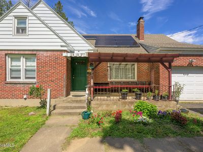 11 Sampson Pkwy, Pittsfield, MA, 01201