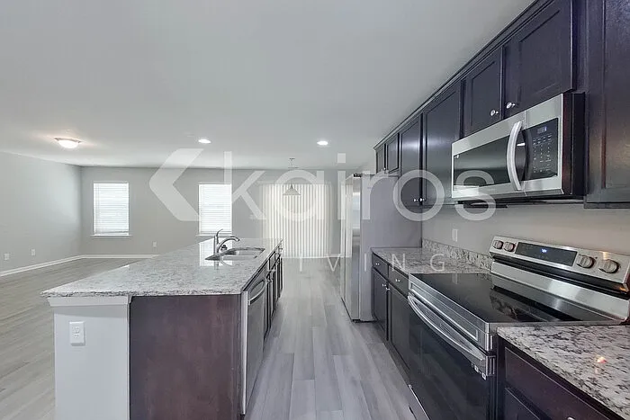 128 Bluff Rd — Photo 9