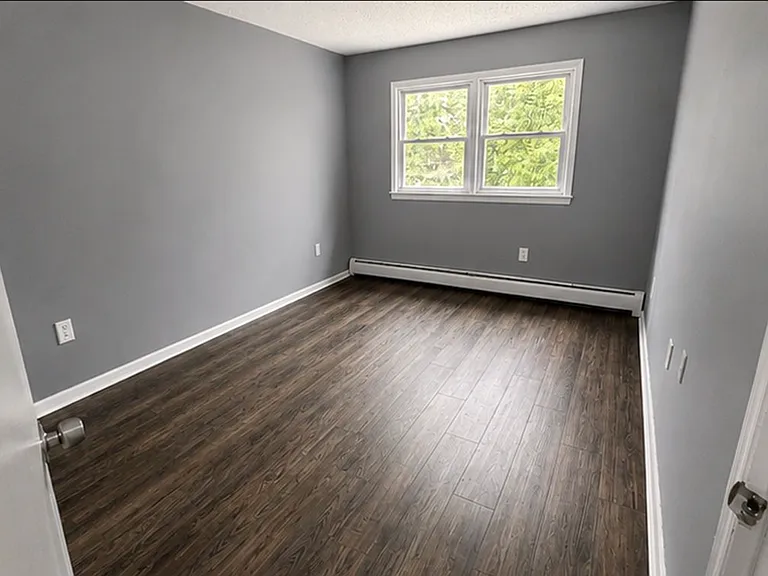 34 Royal Oak Dr #9 — Photo 8