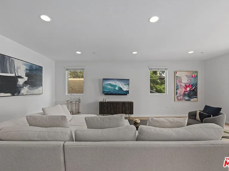 11912 Laurelwood Dr #201 — Photo 8