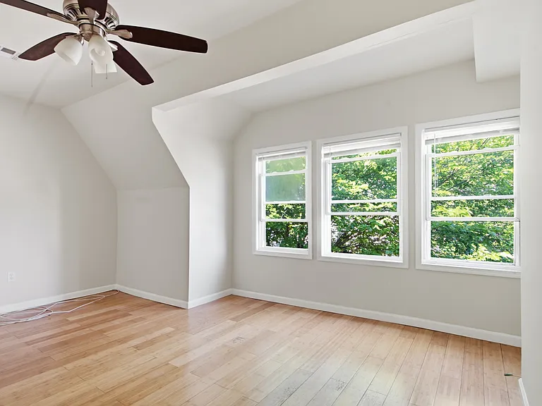 26 Seymour Ave #3 — Photo 17
