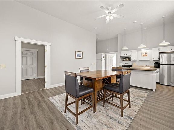 4th image of 1044 Social St Unit A