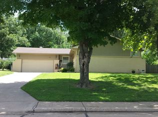 1505 Monument Rd, Ponca City, OK 74604