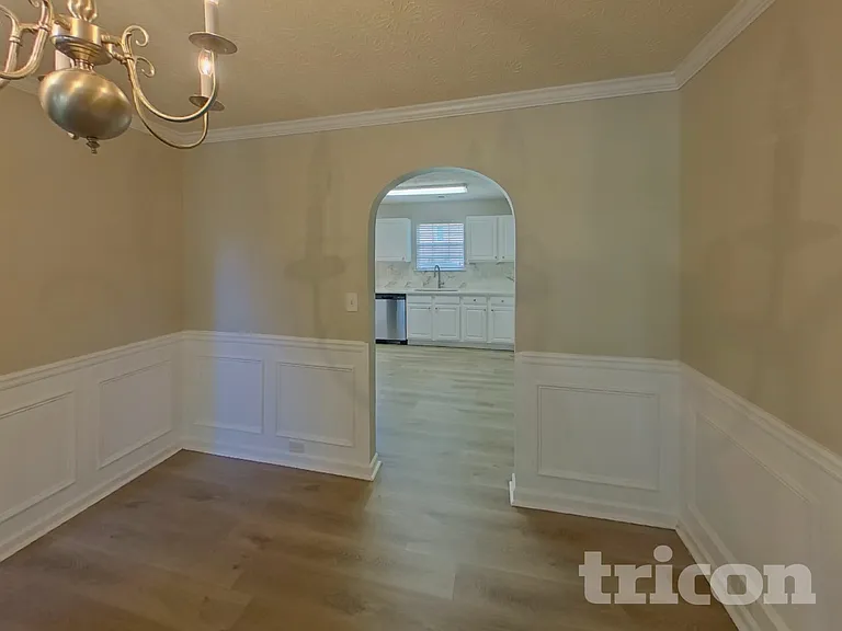 800 Hannah Ct — Photo 5