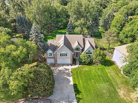4th image of 240 Cottonwood Dr
