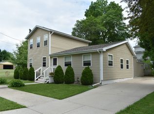 109 W Milwaukee St, Stoughton, WI 53589