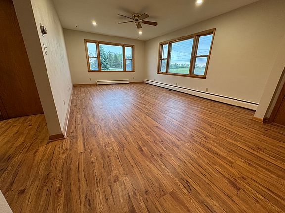 3rd image of 4535 S Beaumont Ave