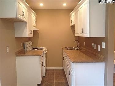2nd image of 2037 Wolosyn Cir #A1