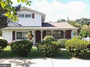 409 Hull Pl, Rockville, MD 20852