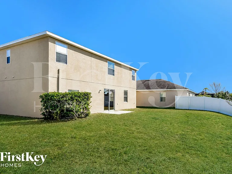 561 Vista Ridge Dr — Photo 15