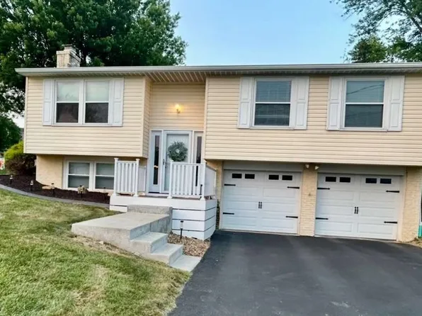 126 Mohican Dr, Greensburg, PA 15601