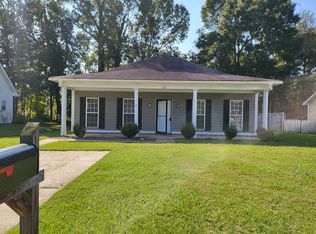 110 Hillside Ct, Leesburg, GA 31763