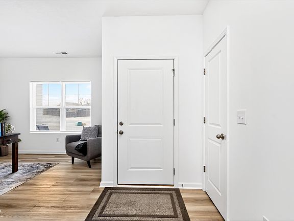 4th image of 1408 Crabapple Rd