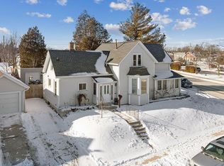 2401 Western Ave, Manitowoc, WI 54220