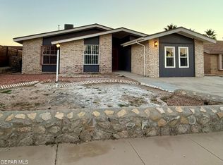 11820 Tracy Austin Ln, El Paso, TX 79936