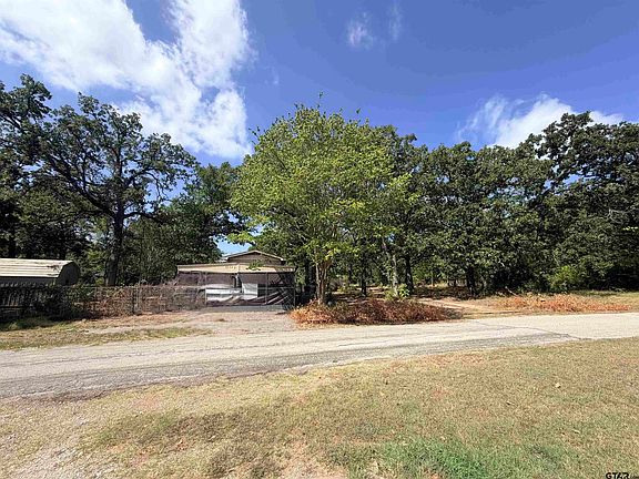 3rd image of 15702 Casa Verde