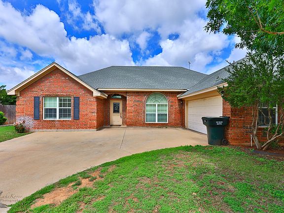 3rd image of 4918 Brantley Cir