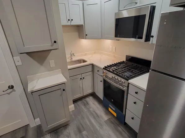 16 Magnolia Ave, 16 Magnolia Ave APT 3, Gloucester, MA 01930