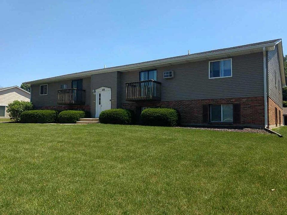 1st image of 4131 Applewood Ln