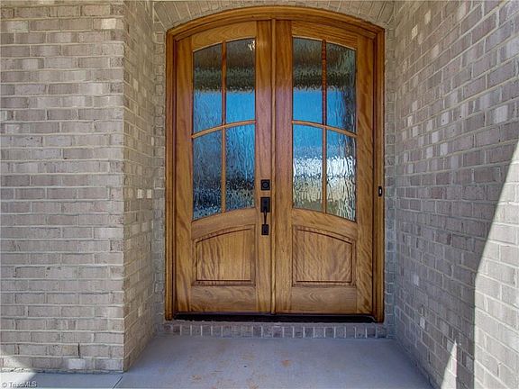 4th image of 7801 Honkers Hollow Dr