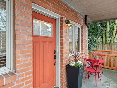461 N 45th Street #1, Seattle, WA, 98103
