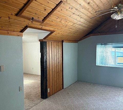 5th image of 118 4th Ave S