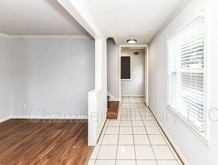 1128 N Kentucky St — Photo 7