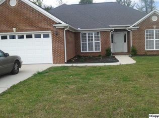 893 Glenwood Dr SW, Hartselle, AL 35640