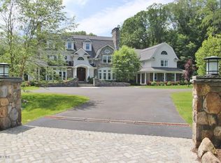 73 Lake Wind Rd, New Canaan, CT 06840