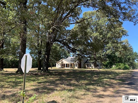 3rd image of 6352 Log Cabin Rd