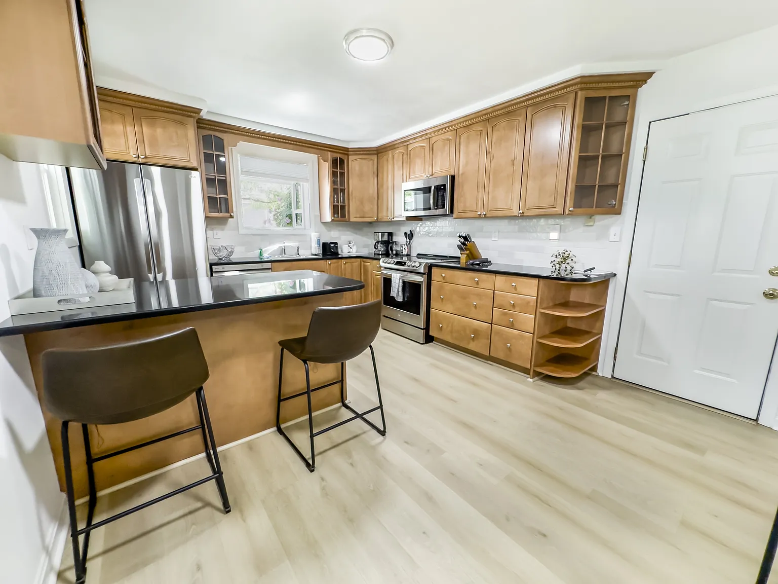 235 Cardinal Medeiros Avenue - 235 — Photo 3