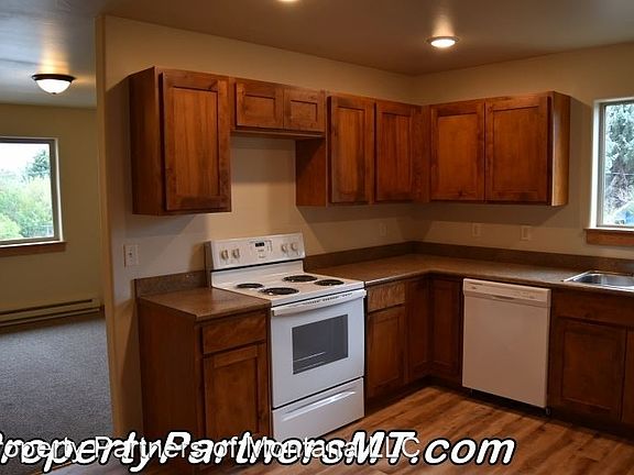 2nd image of 307 E Madison Ave Unit B