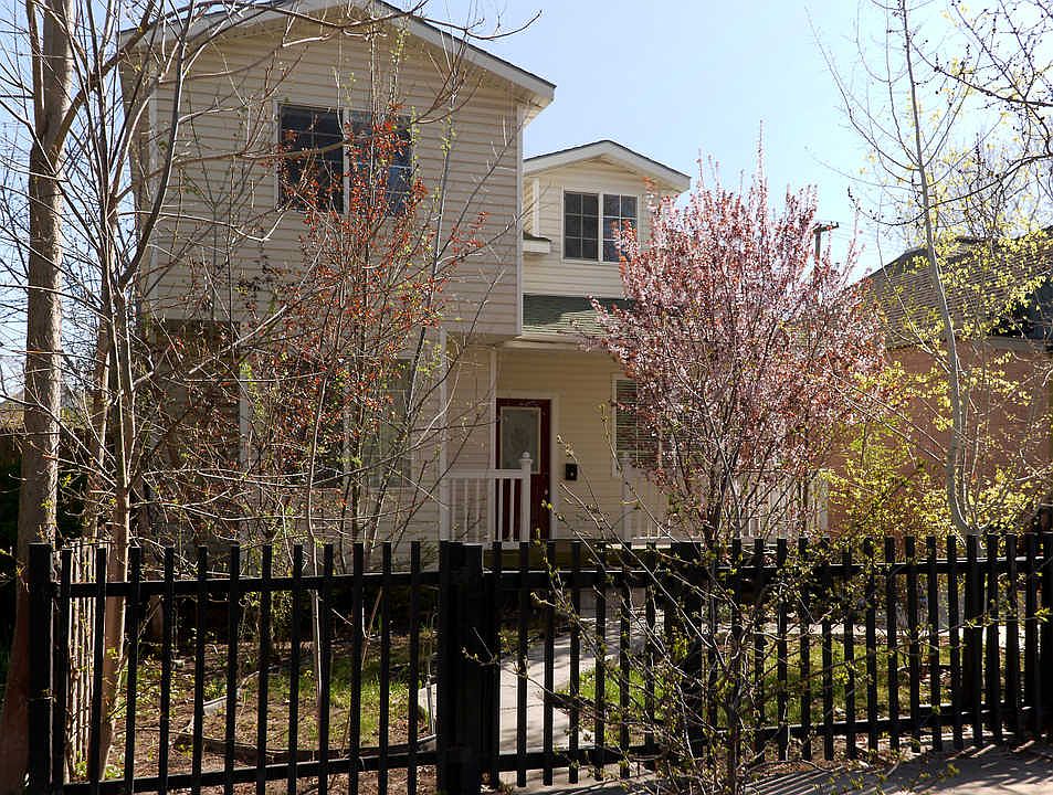 1st image of 328 E Kensington Ave
