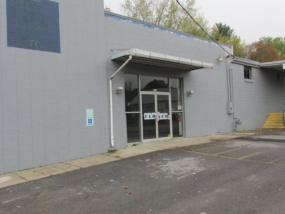 1st image of 925 Ewart Ave