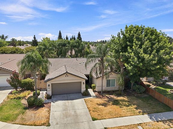 4th image of 929 W Elkhorn Court