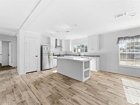 4th image of 5207 ORANGE AVENUE